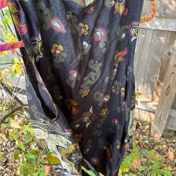 Vintage Black and Yellow Button Down Shirt - Picture 3 of 4